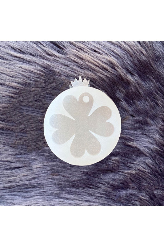 Epoxy Resin Clover Silicone Mold, Epoxy Silicone Mold, Epoxy Hole Necklace Mold